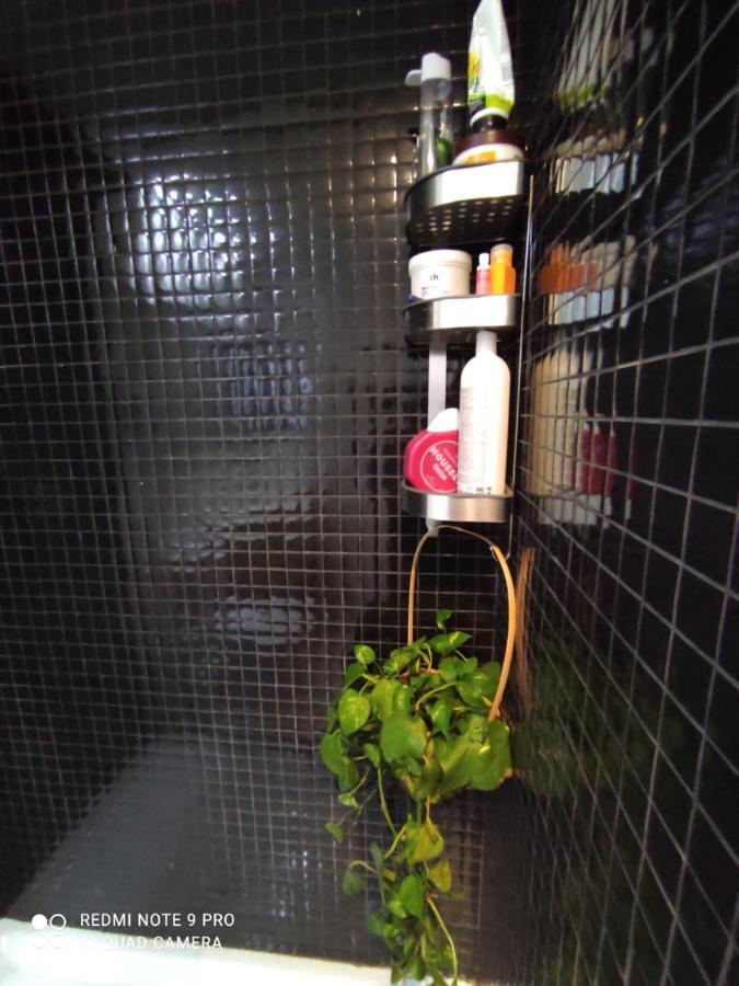 Y Bano En Planta Independiente En Centro De Privatunterkunft Sevilla